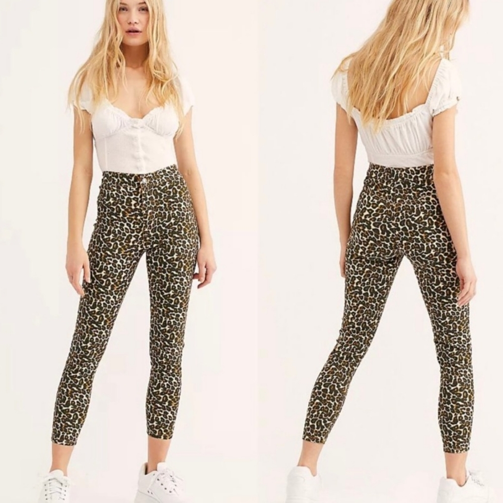 Free People Leopard Print Crop Jeans - Picture 3 of 6